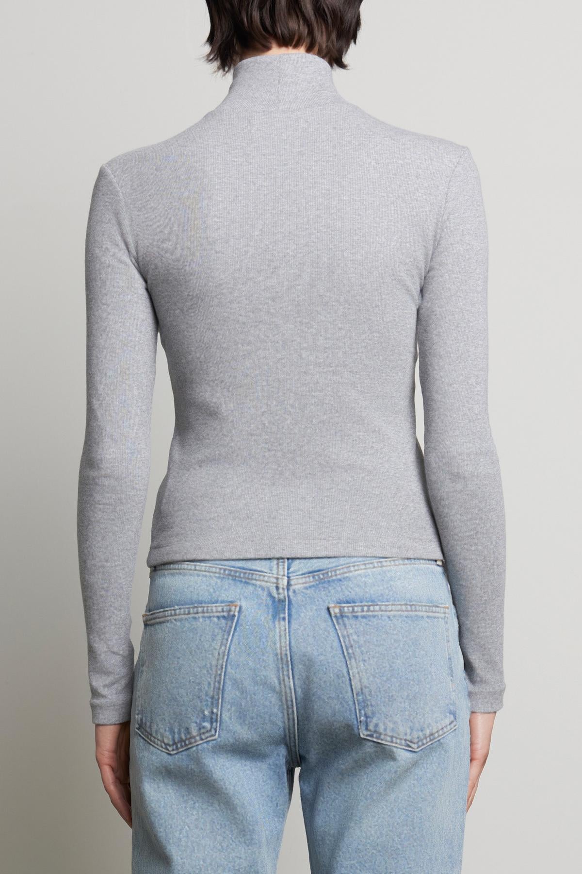 HELM TOP IN HEATHER GREY