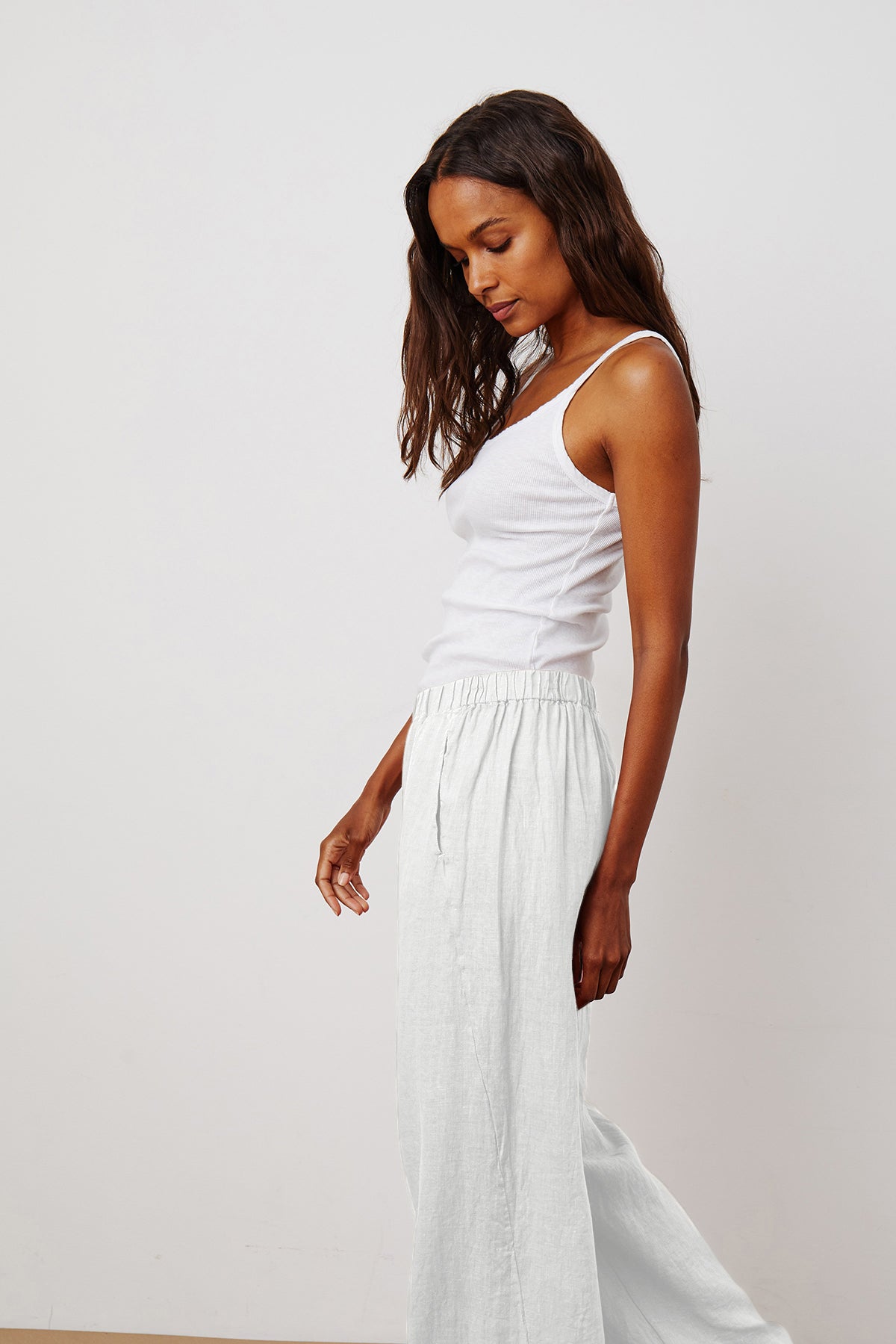 LOLA LINEN TROUSERS IN WHITE