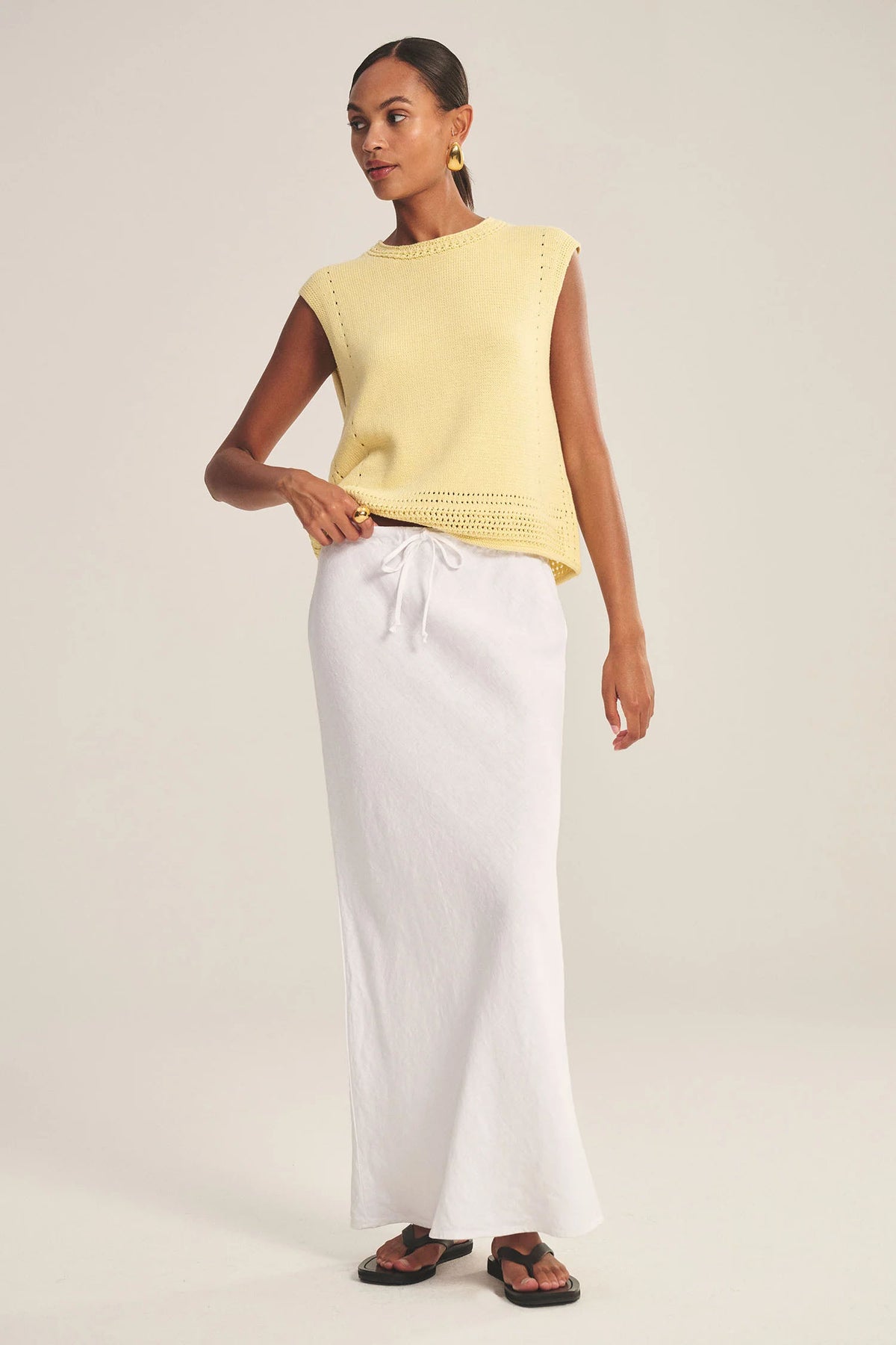 BEKA HEAVY LINEN SKIRT IN WHITE