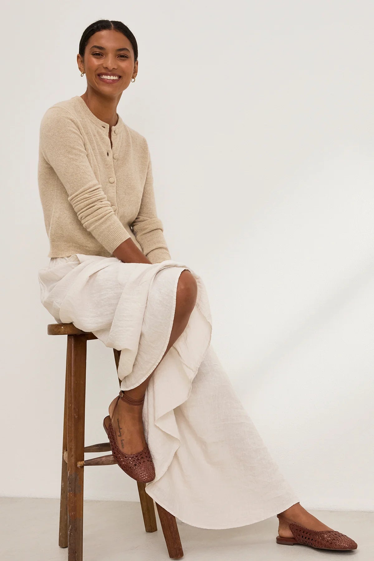 CHRICHET CARDIGAN IN OAT