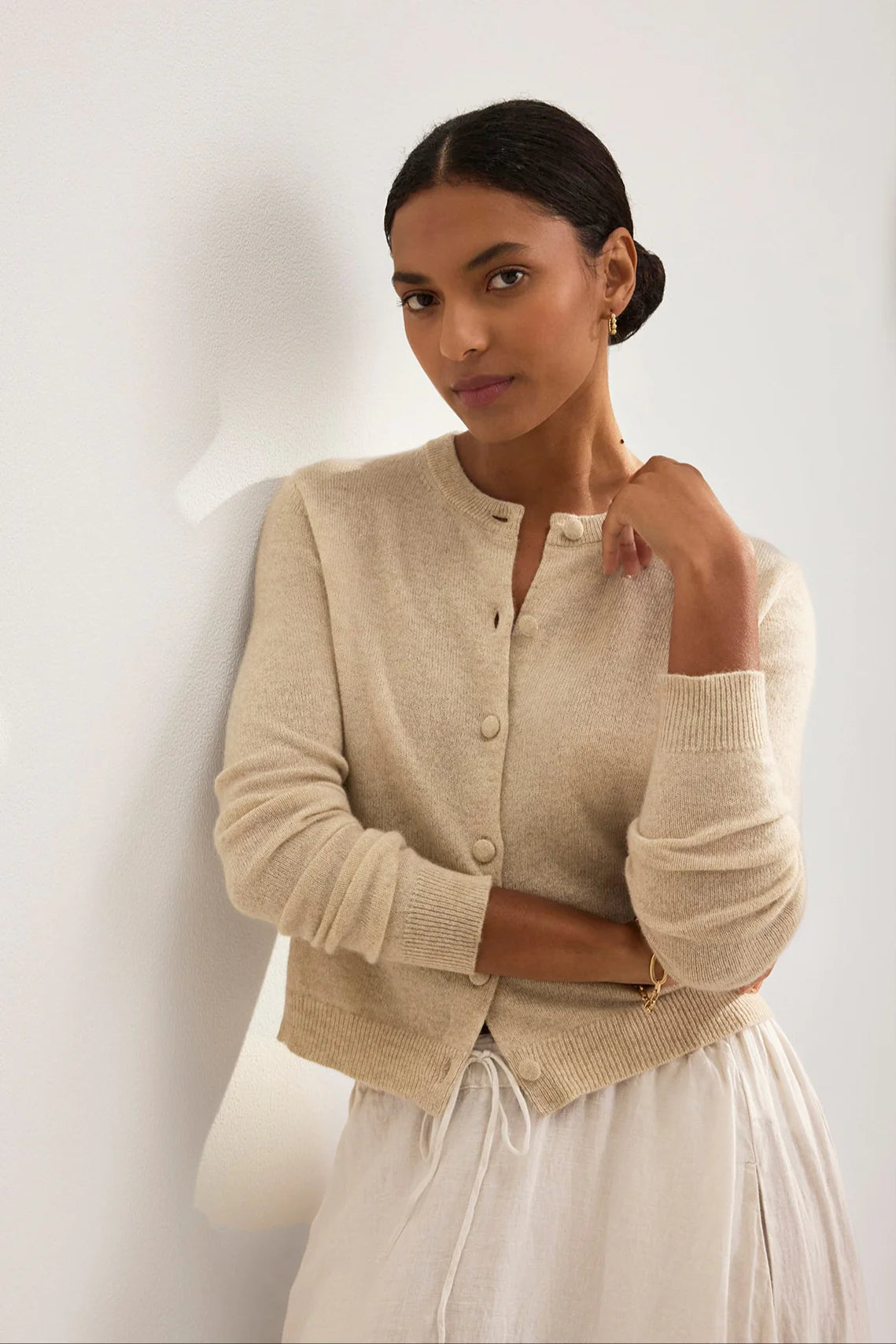 CHRICHET CARDIGAN IN OAT