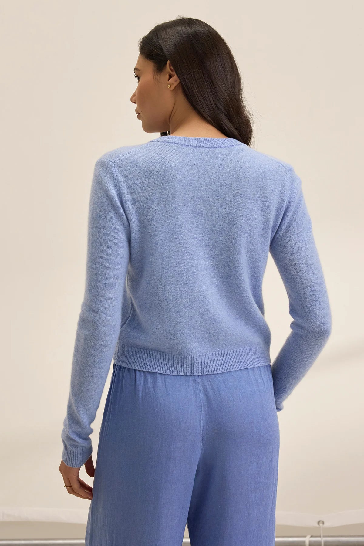 CHRICHET CARDIGAN IN SKY