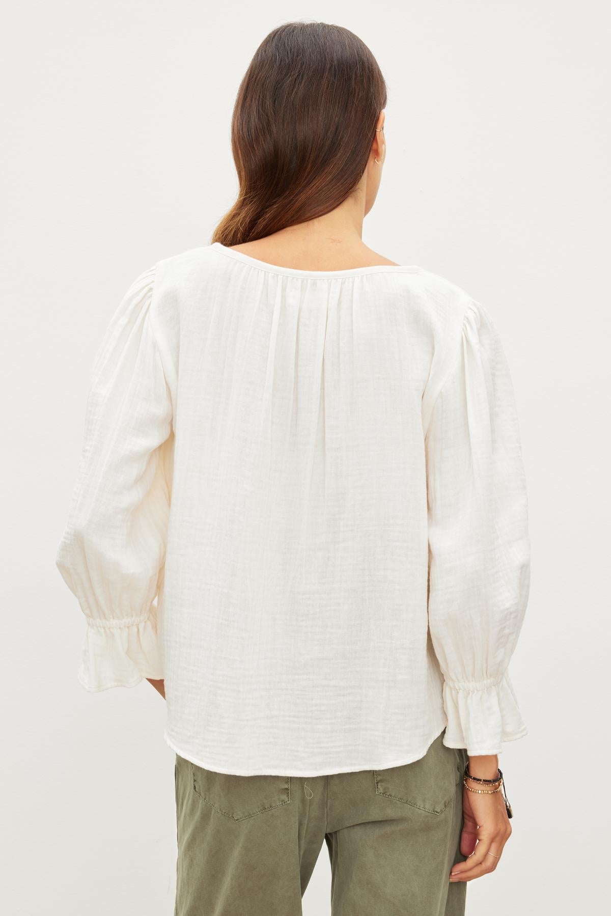 MILLY COTTON GAUZE PEASANT TOP IN COCONUT