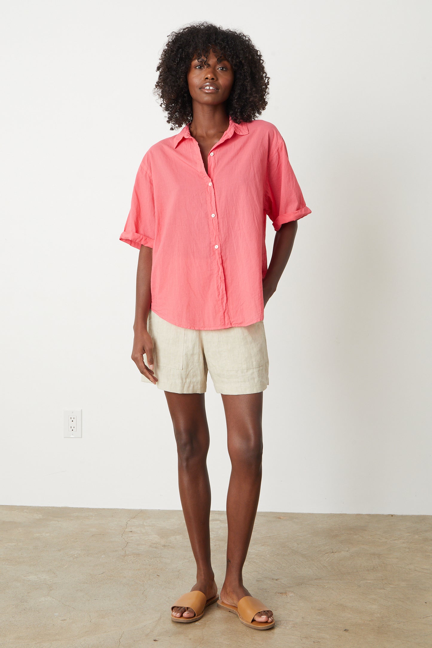 FALLON HEAVY LINEN SHORT IN SAND