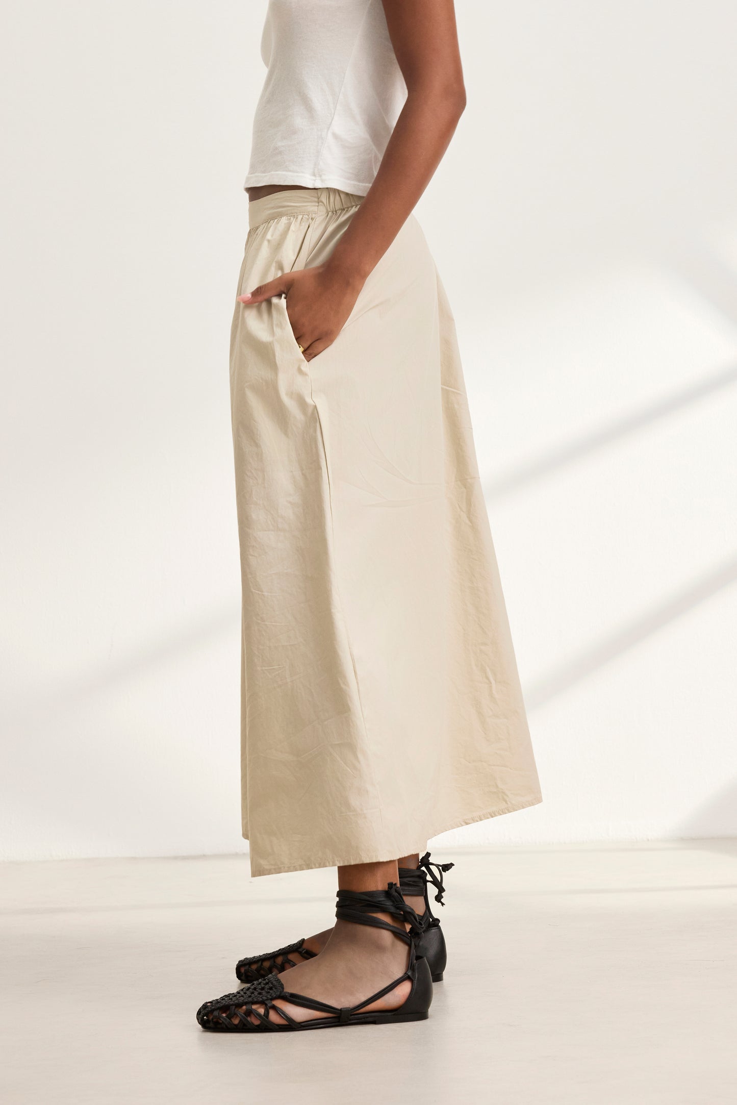 BELLA SKIRT IN SESAME