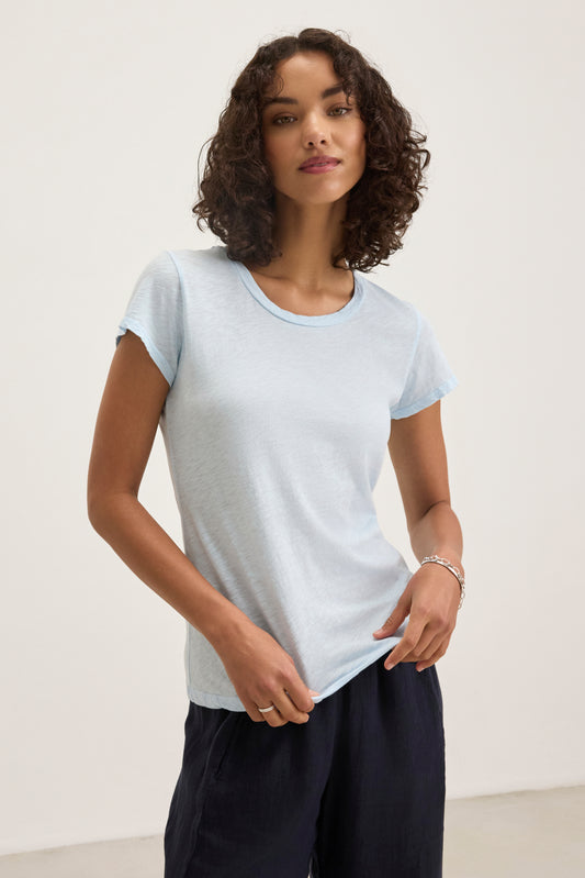 ODELIA COTTON SLUB CREW NECK T-SHIRT IN CAPRI