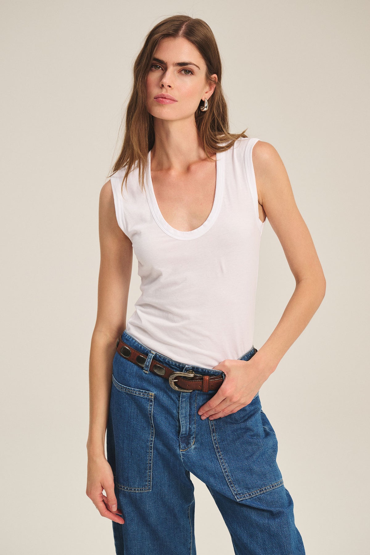 ESTINA TANK TOP IN WHITE