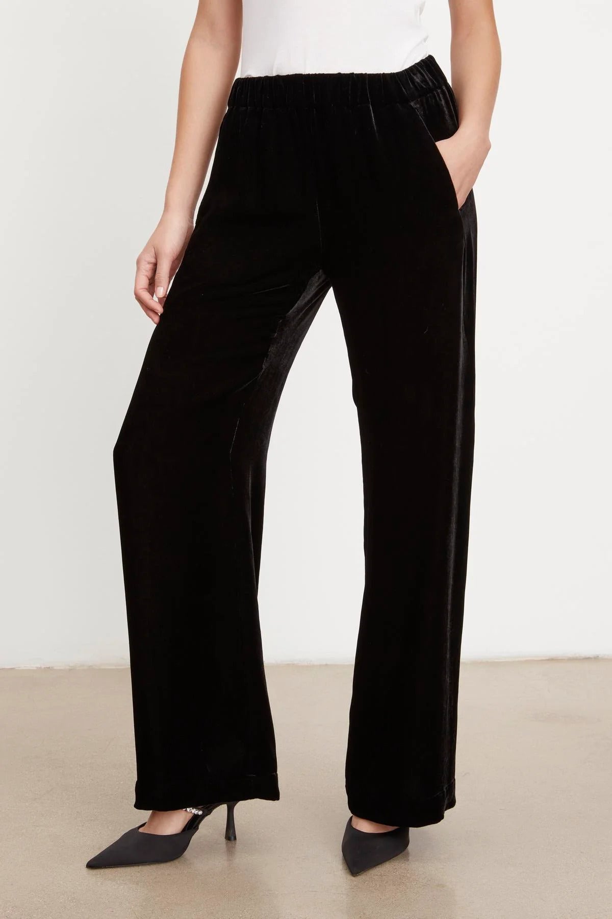 FRIDA TROUSERS IN BLACK