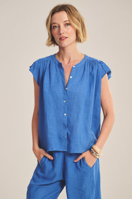 JANEY LINEN TOP IN BLUEJAY