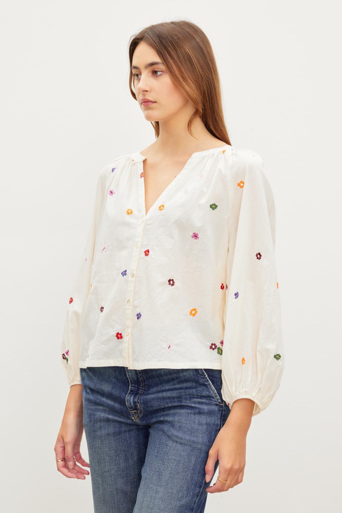 ARETHA EMBROIDERED BOHO TOP IN CREAM