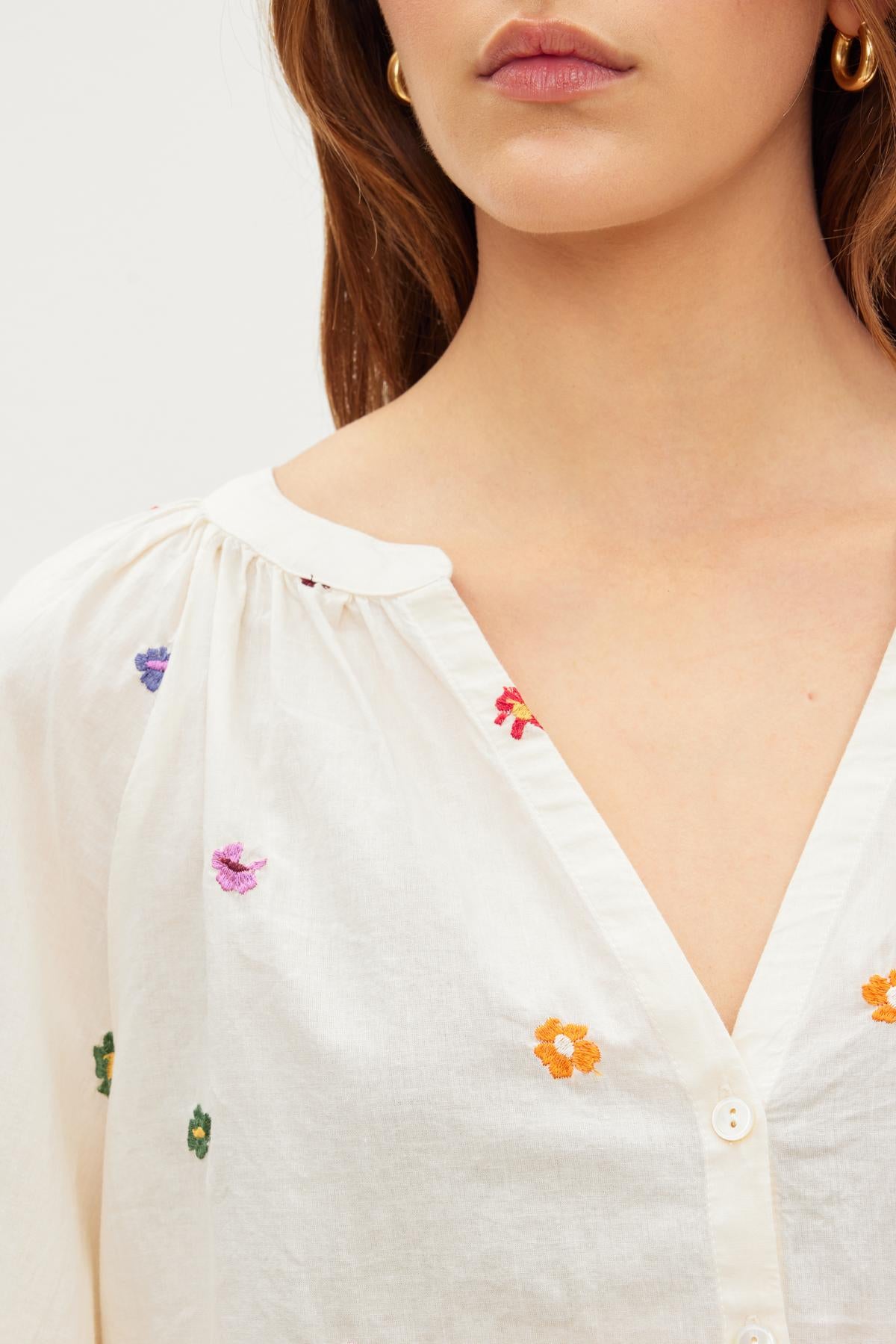 ARETHA EMBROIDERED BOHO TOP IN CREAM