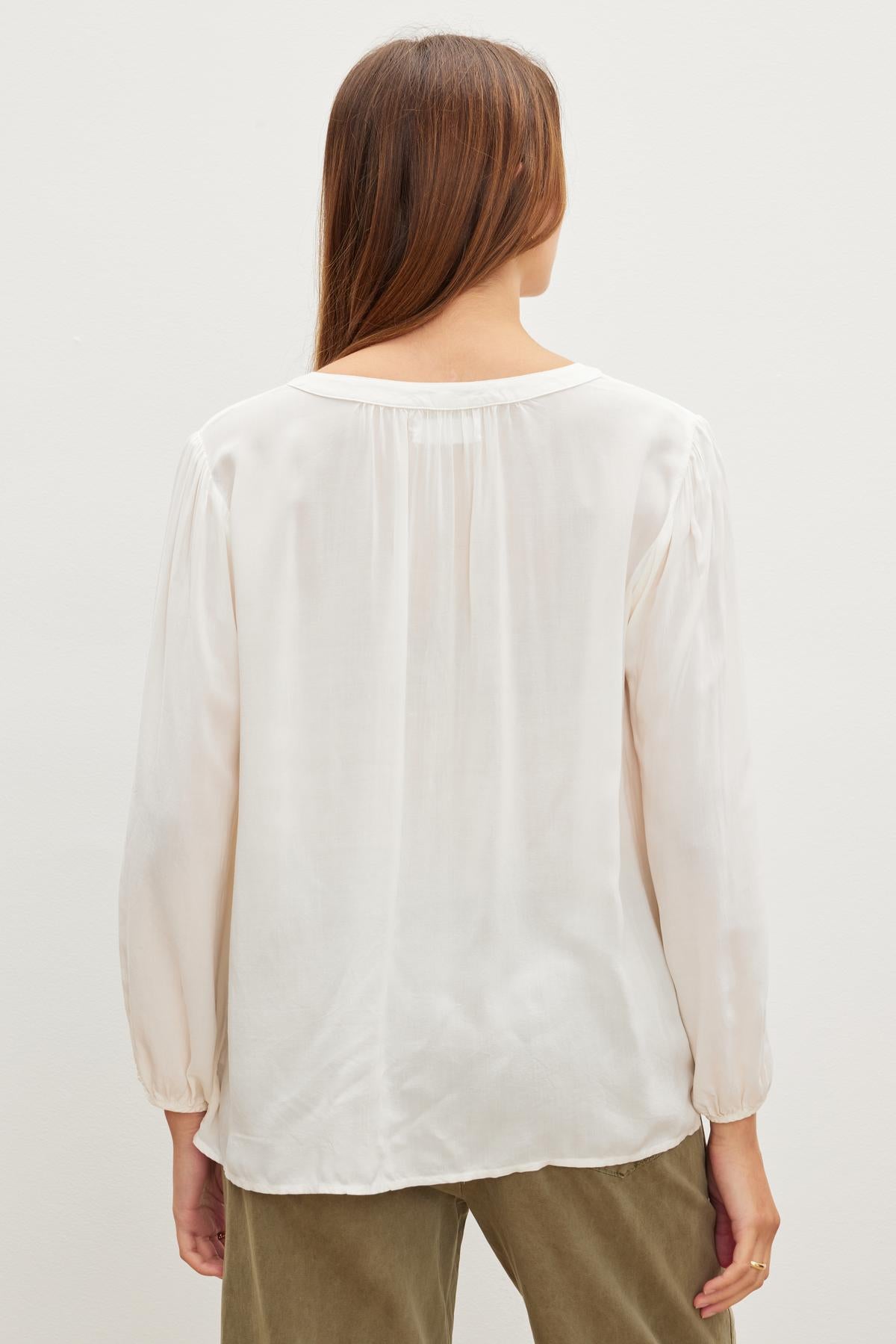 ASHLEY V-NECK TOP IN WINTER