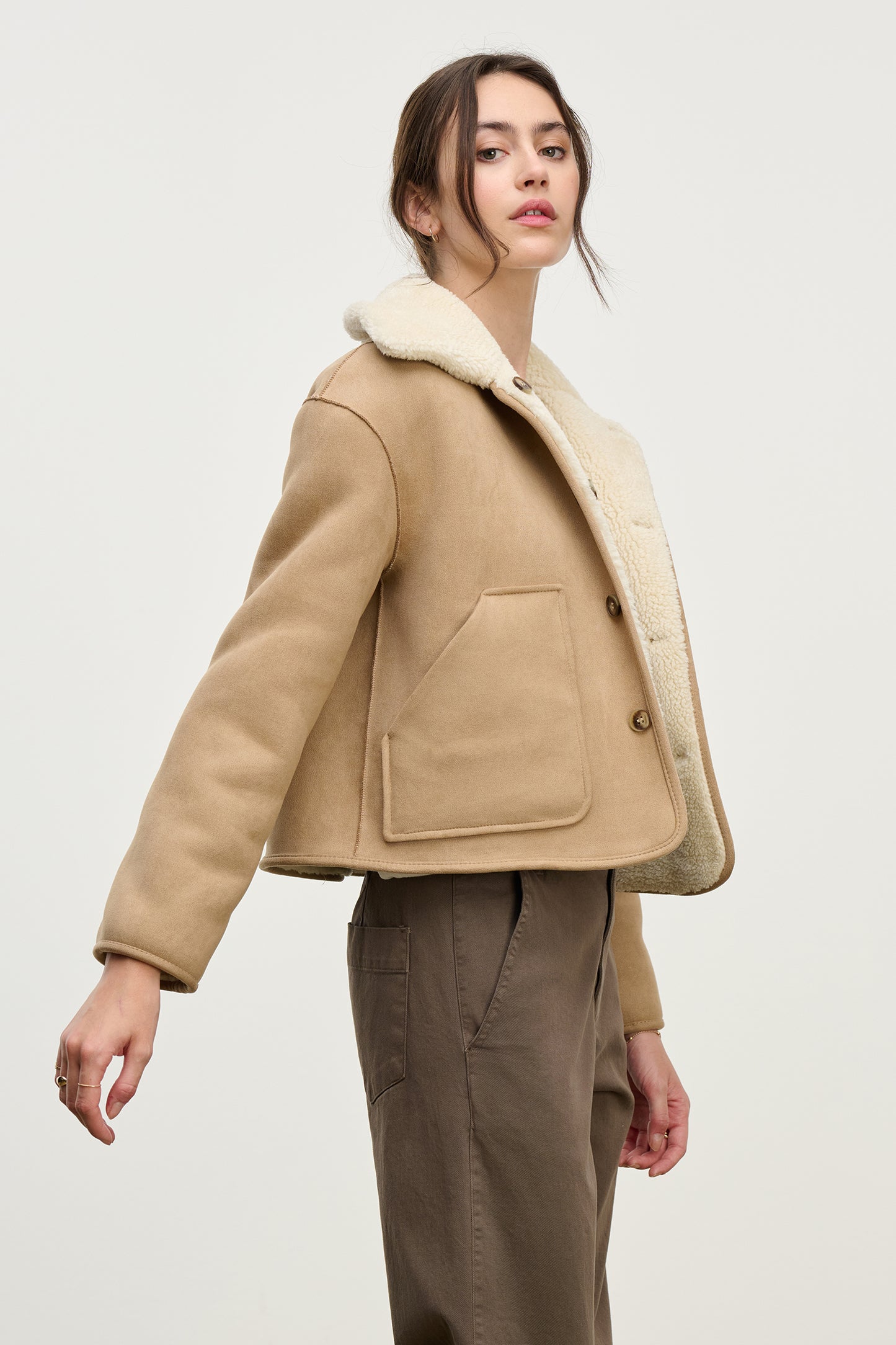 AMARA REVERSIBLE JACKET IN SAND