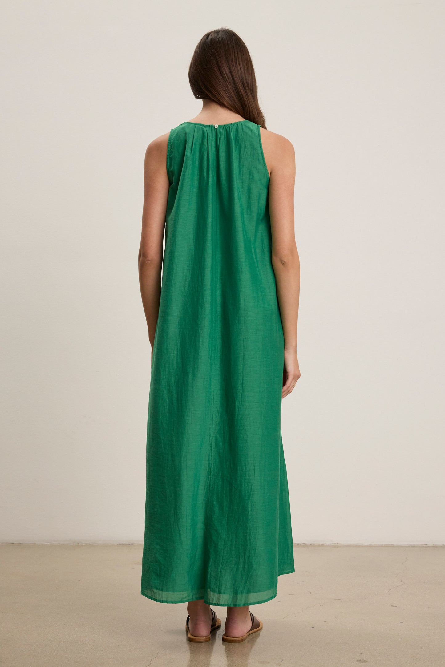 CAROL DRESS IN EMERALD