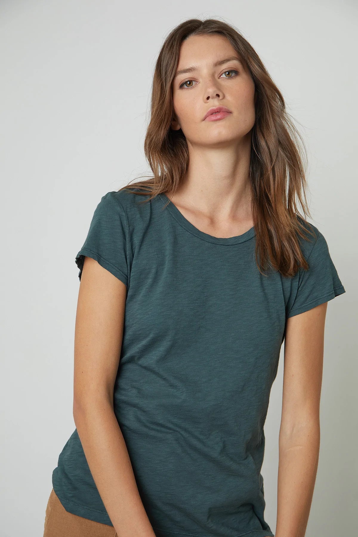 ODELIA COTTON SLUB CREW NECK IN BRACKEN