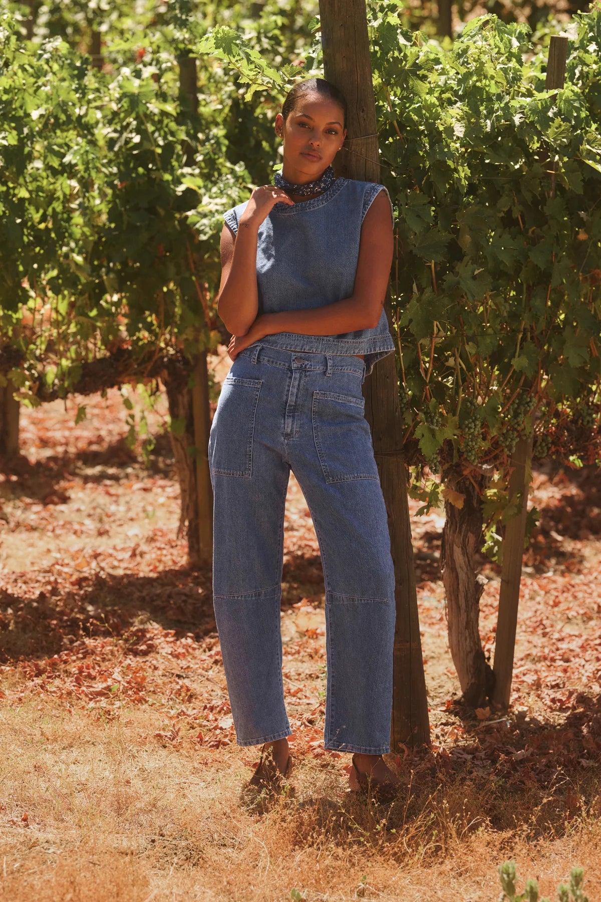 FARAH PANT IN INDIGO