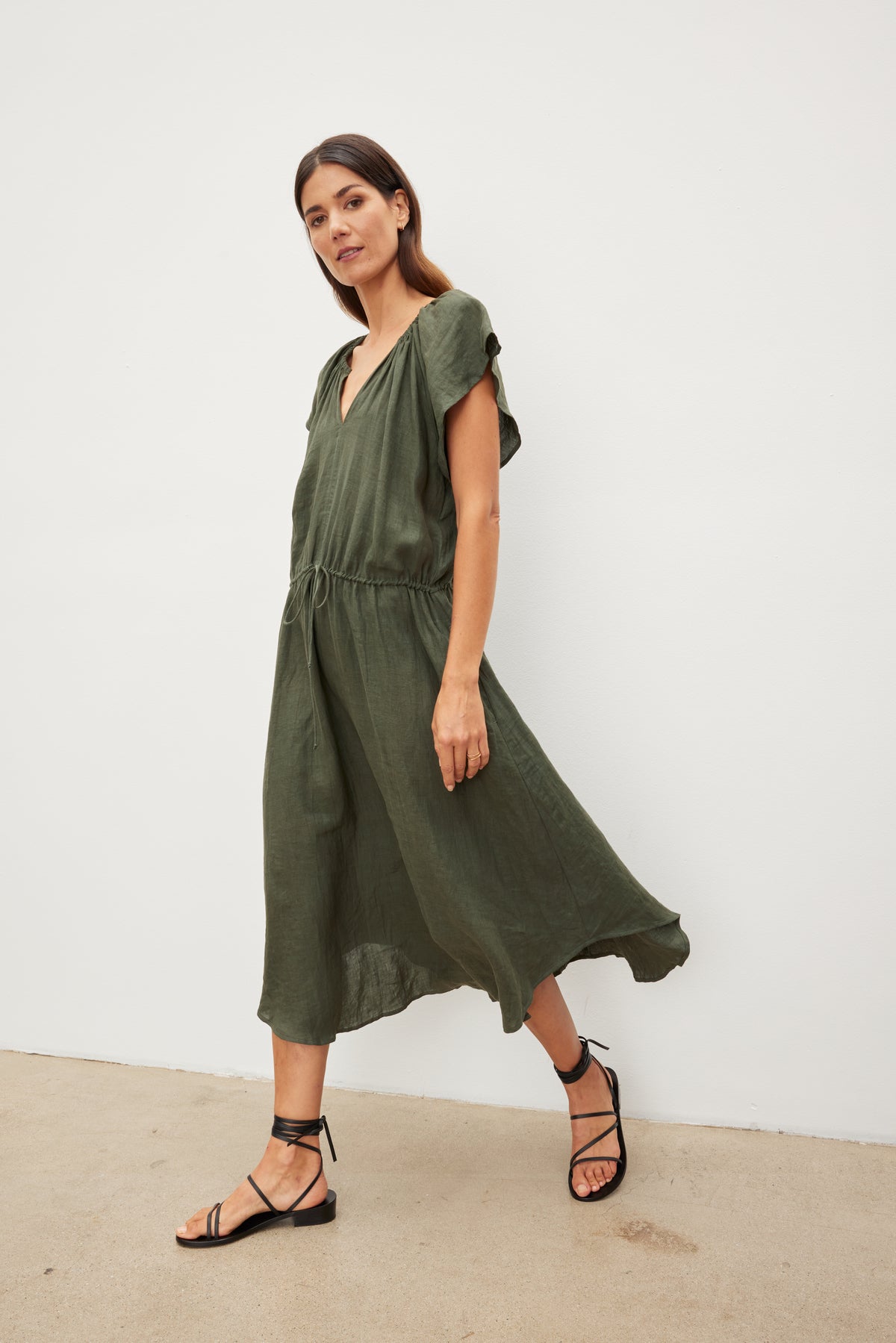 PEPPER LINEN V-NECK DRESS IN TOOTSIE