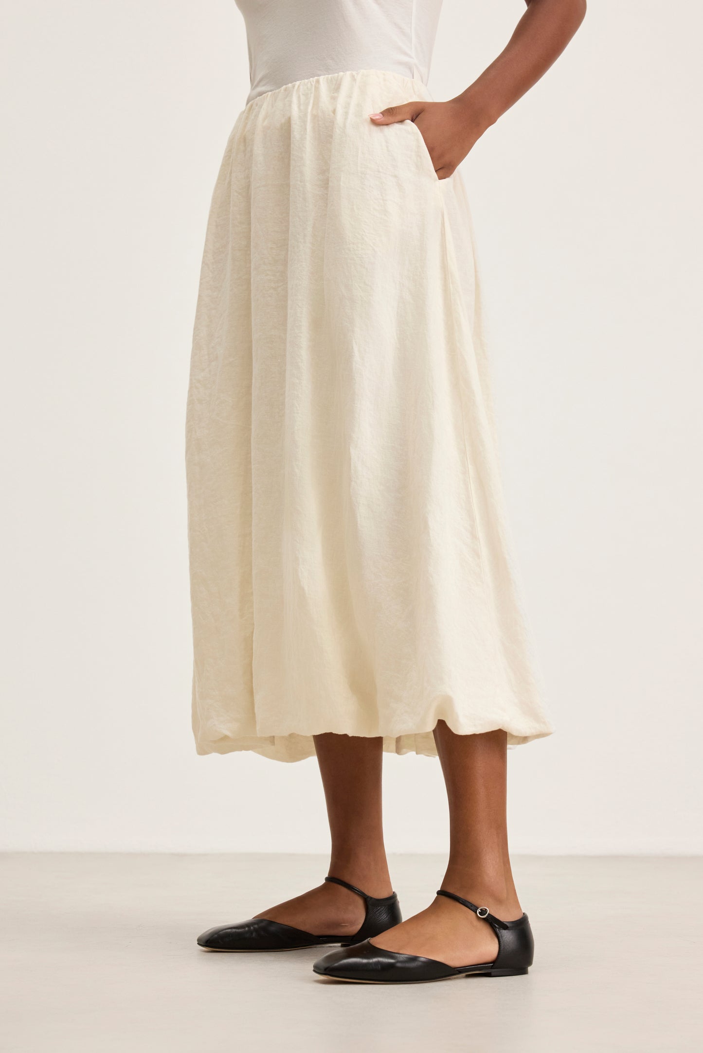 RACHELLE LINEN SKIRT IN CHALK