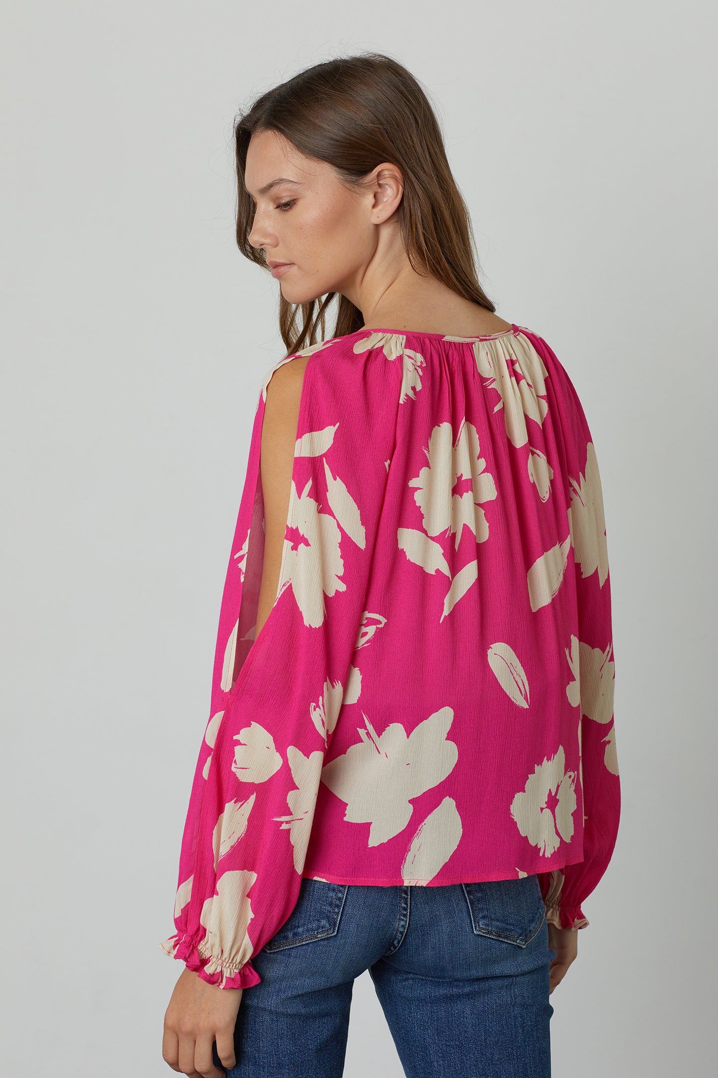 VIKKI PRINTED CUT-OUT BLOUSE IN CAICOS