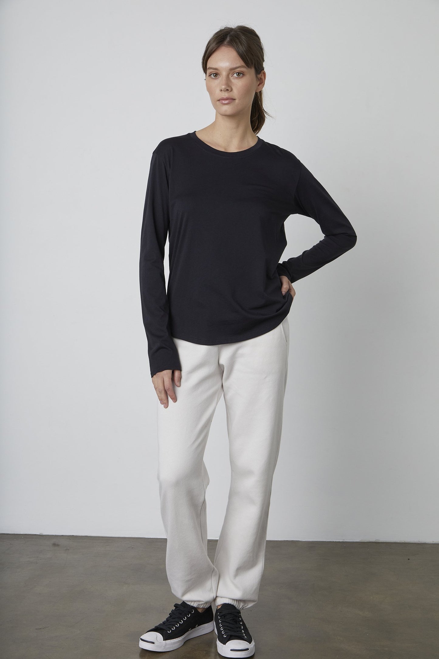 DANIELA WHISPER COTTON T-SHIRT IN BLACK