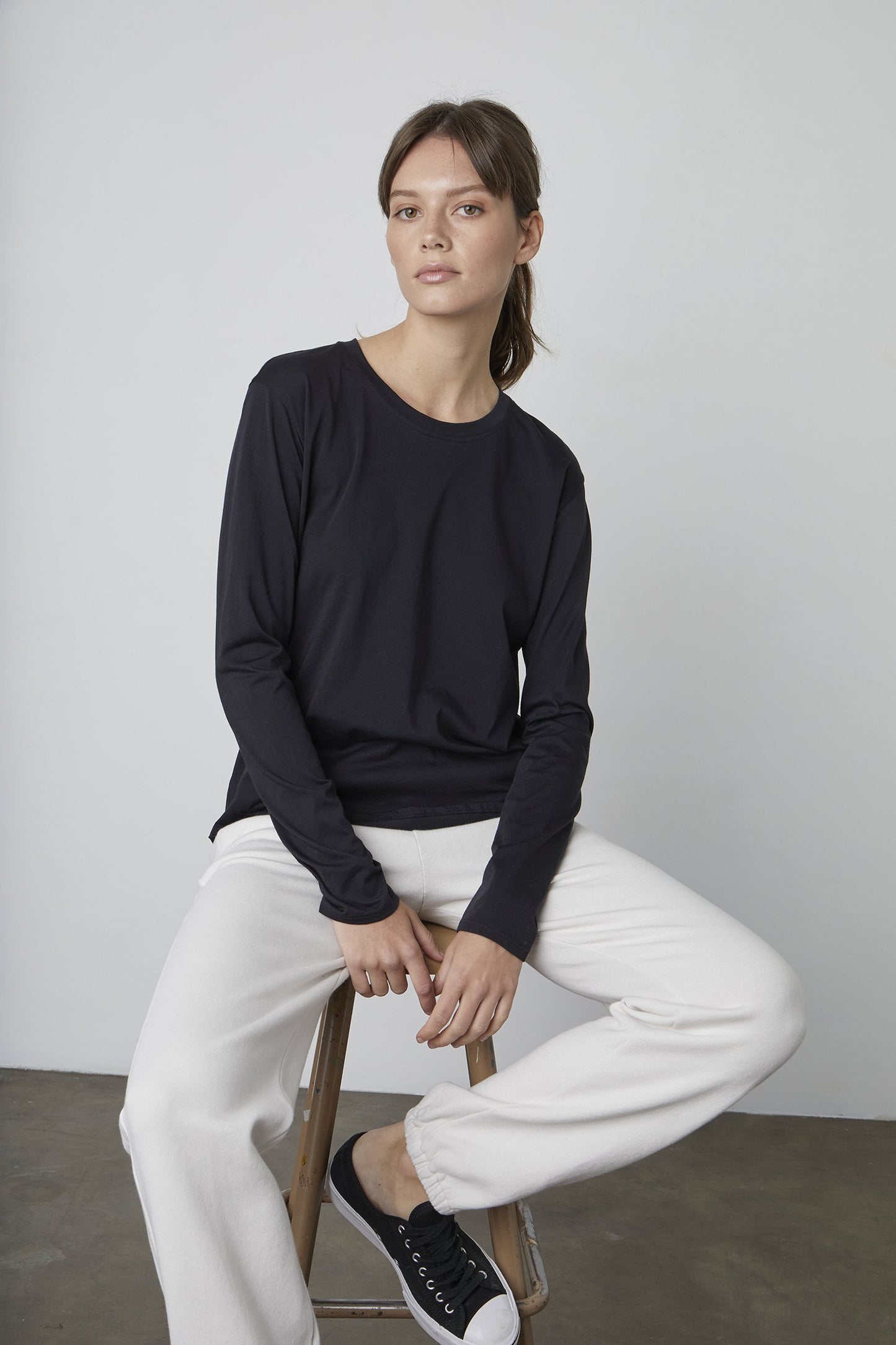 DANIELA WHISPER COTTON T-SHIRT IN BLACK