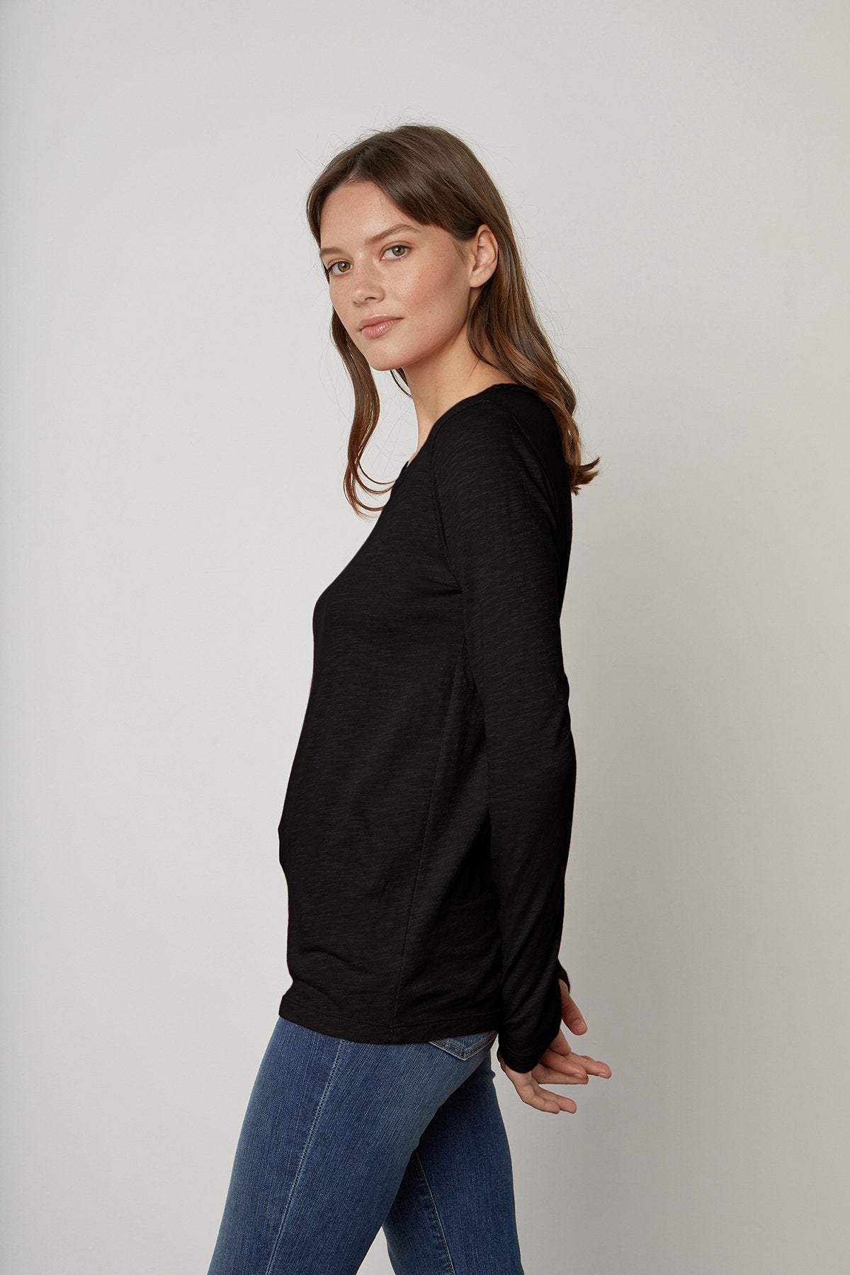 LIZ CITY COTTON SLUB L/S T-SHIRT IN BLACK