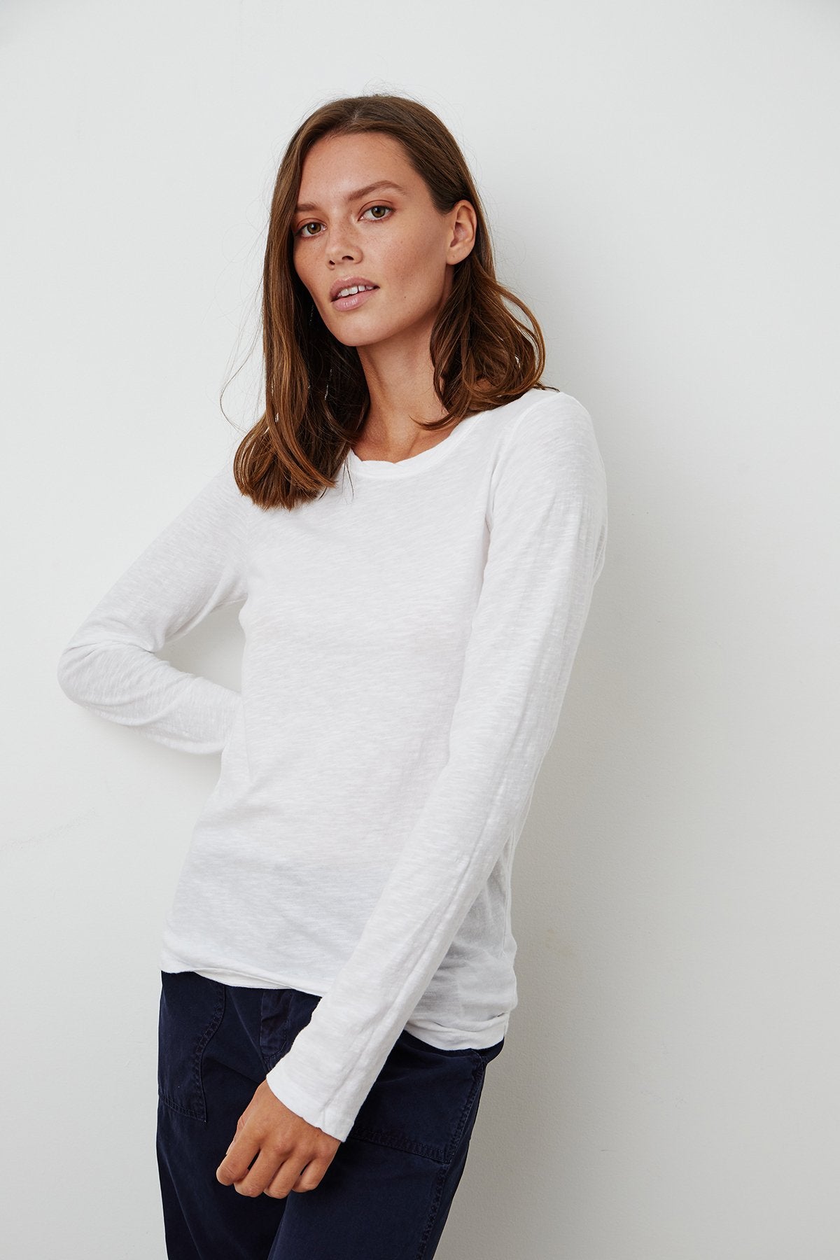 LIZ CITY COTTON SLUB L/S T-SHIRT IN WHITE