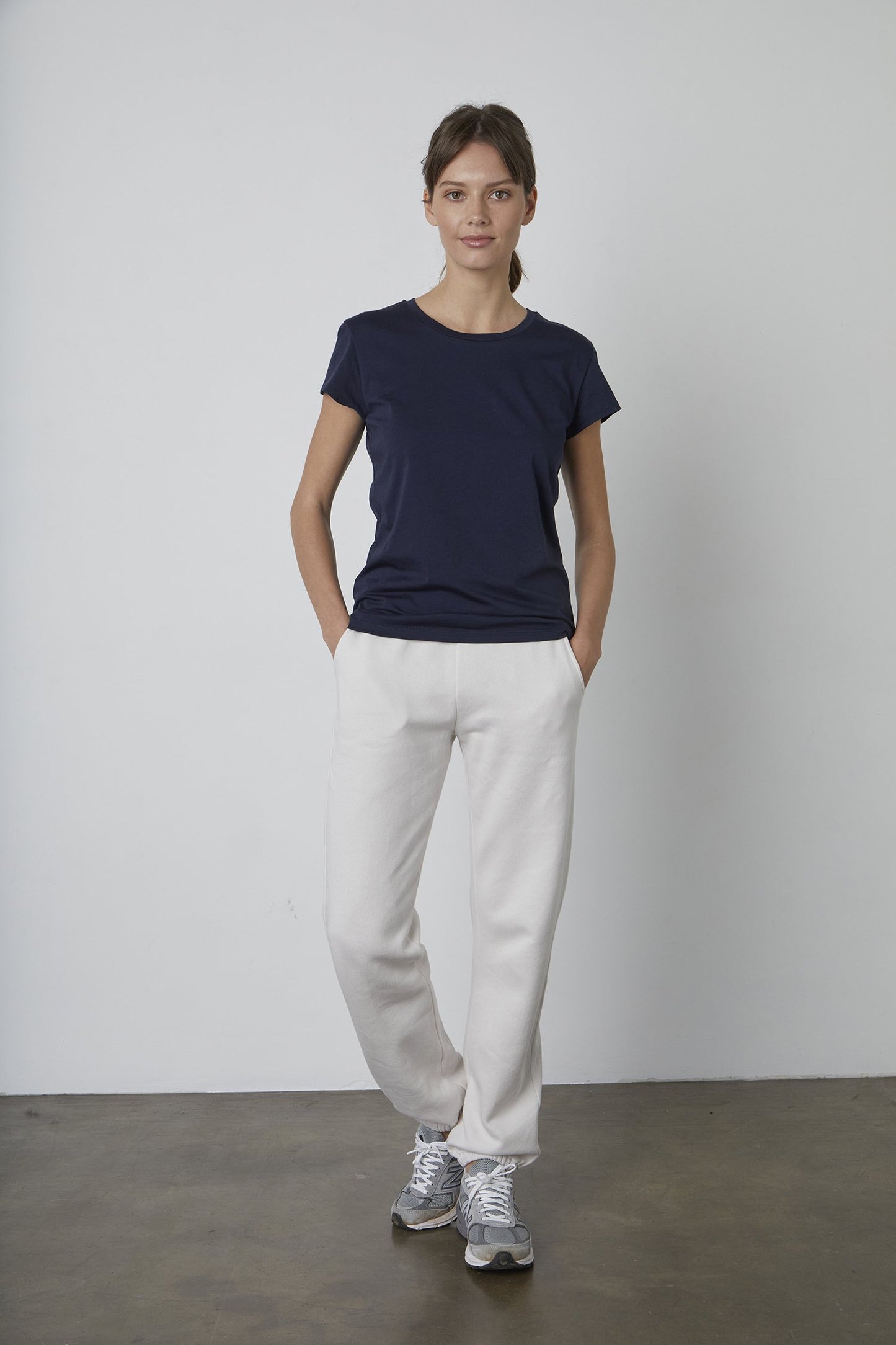 TRISHA WHISPER COTTON T-SHIRT IN NAVY