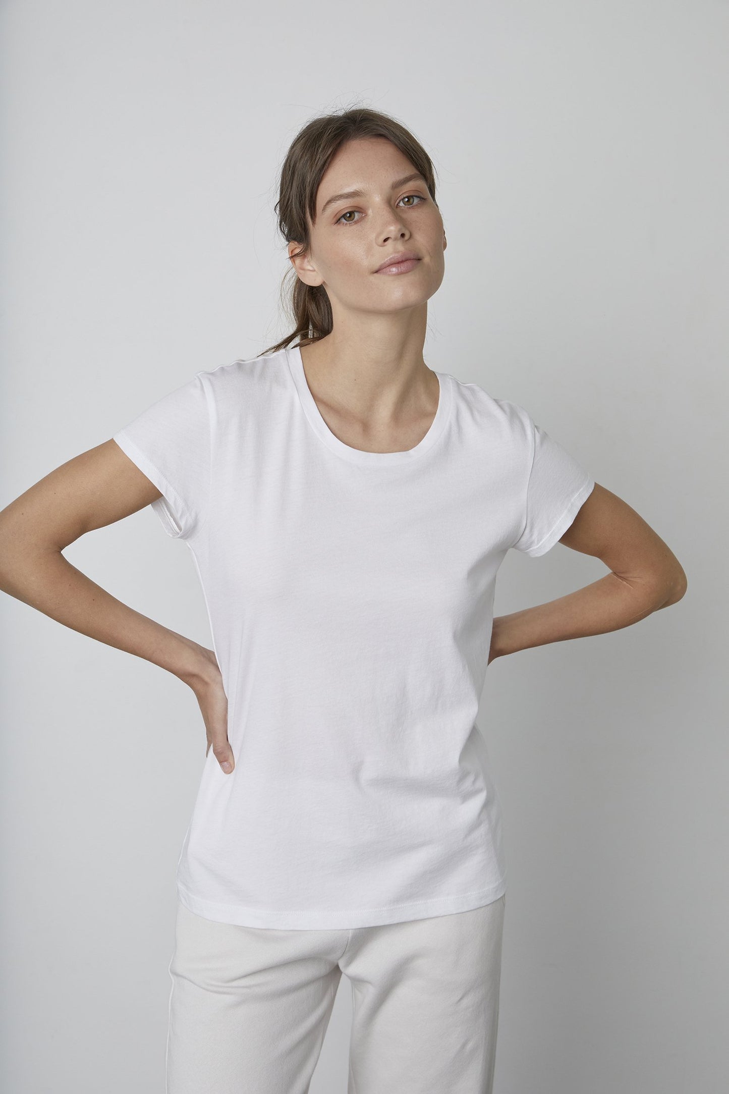 TRISHA WHISPER COTTON T-SHIRT IN WHITE