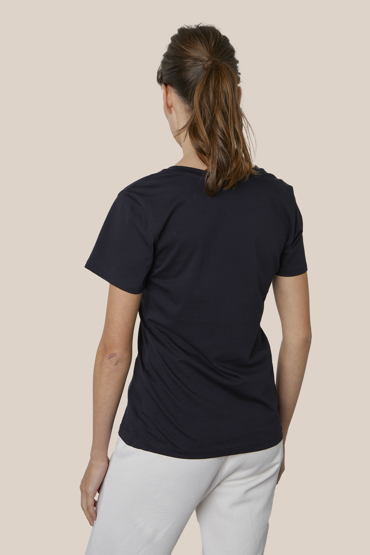 SUSAN WHISPER COTTON T-SHIRT IN BLACK