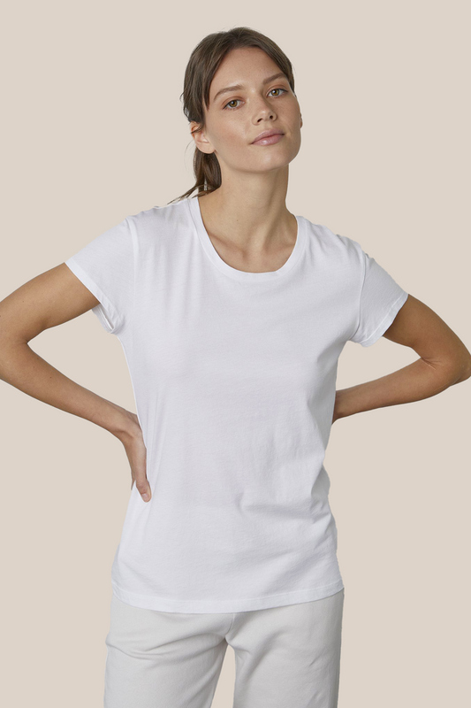 TRISHA WHISPER COTTON T-SHIRT IN WHITE