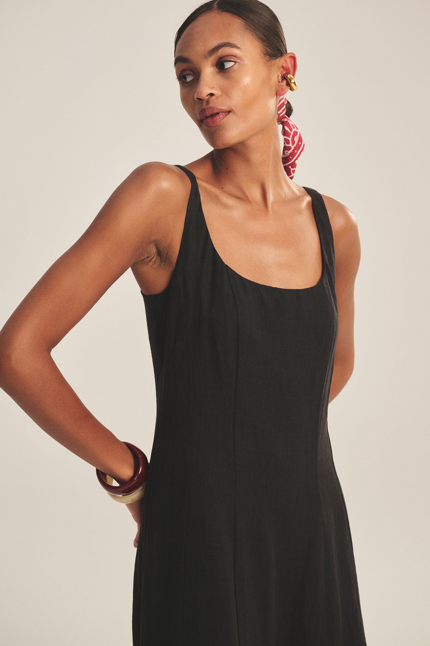 AUSTEN LINEN DRESS IN BLACK