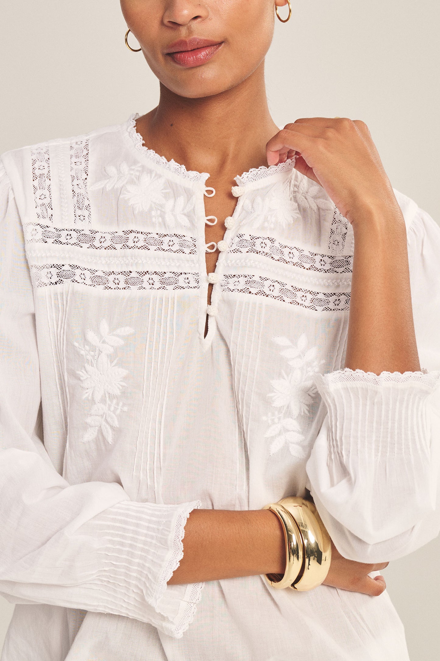 BYRDIE SHIRT IN WHITE