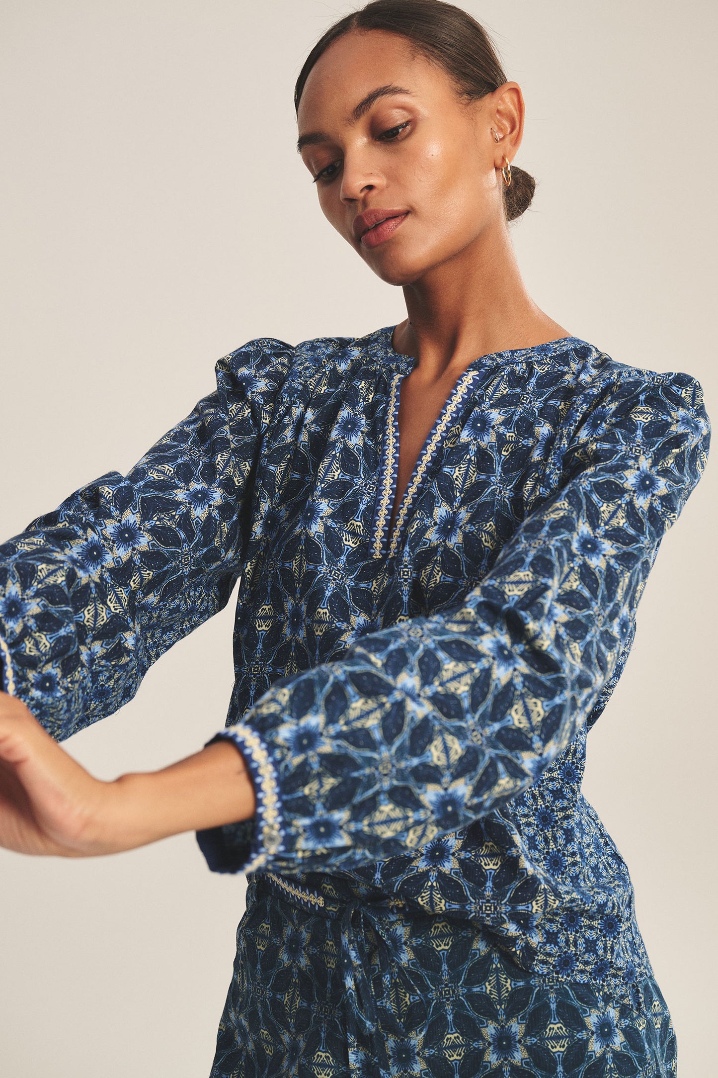 CLAUDIE TOP IN NAVY