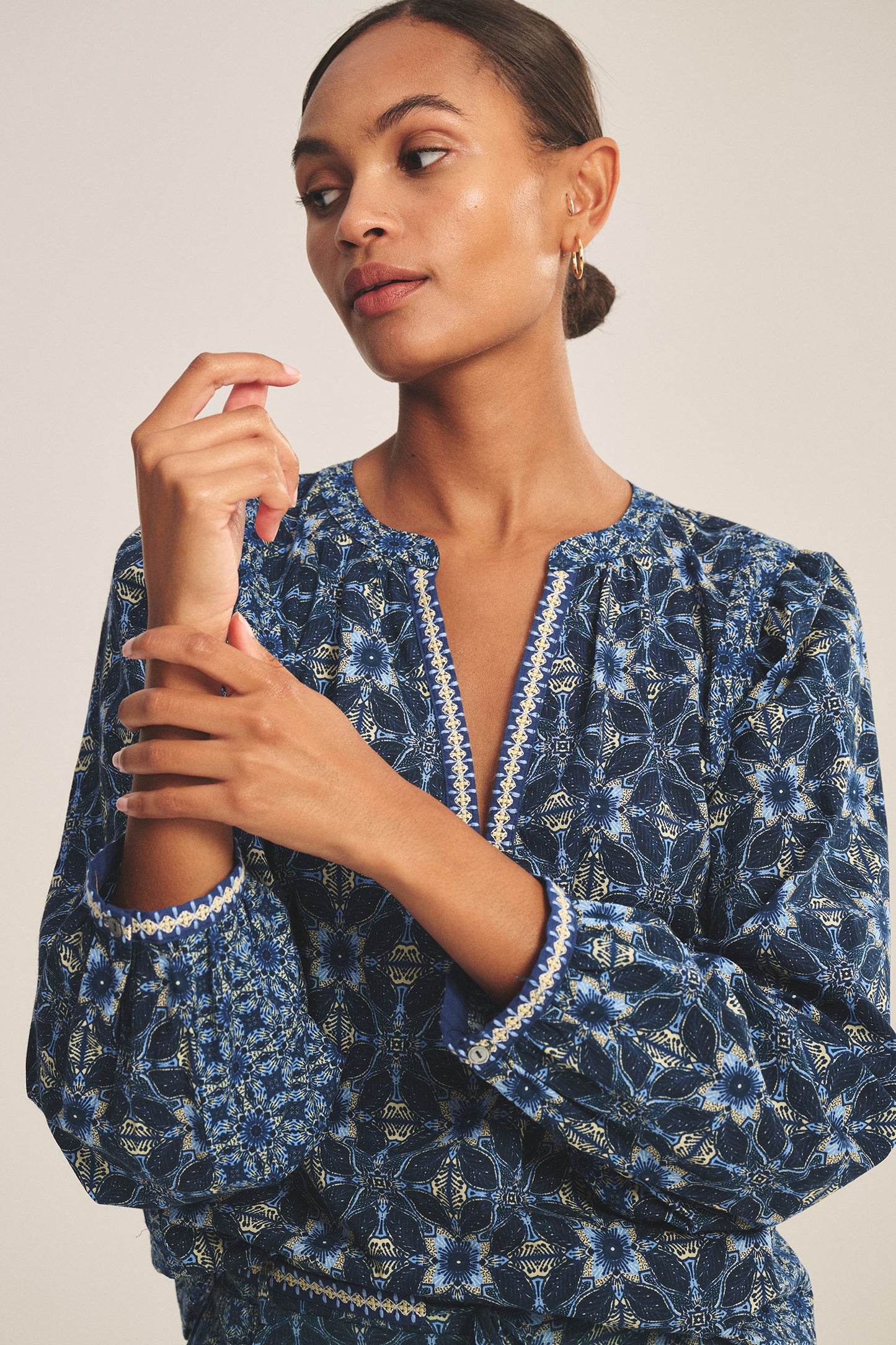 CLAUDIE TOP IN NAVY