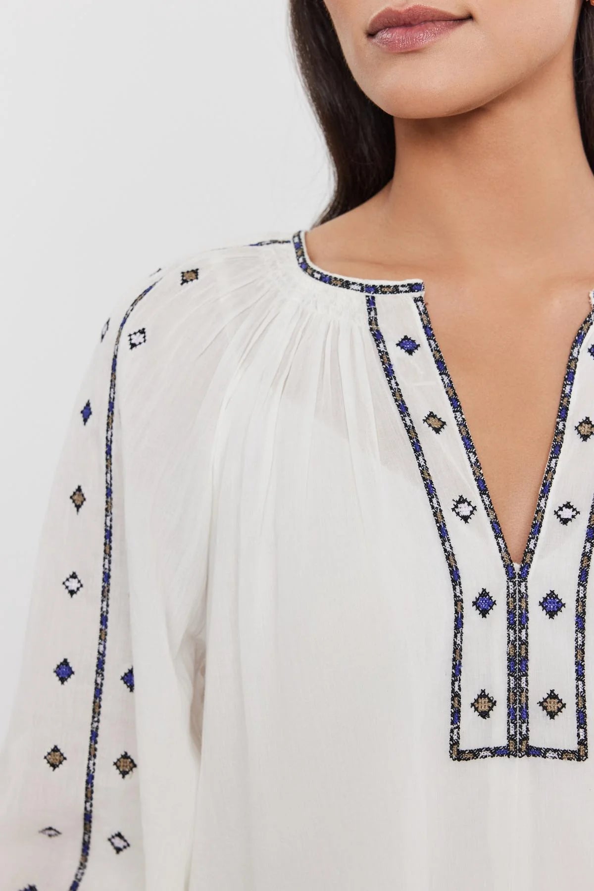 TINA TOP IN WHITE