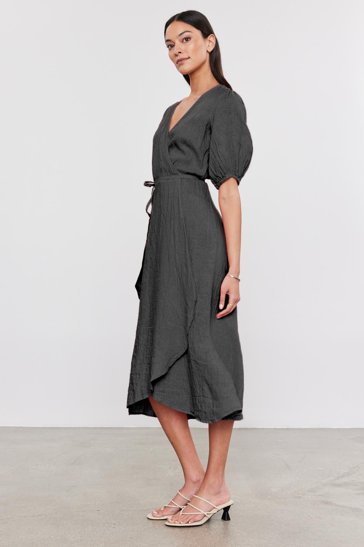 DALENE LINEN DRESS IN SHADOW