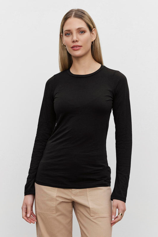ZOFINA WHISPER CLASSIC TEE IN BLACK