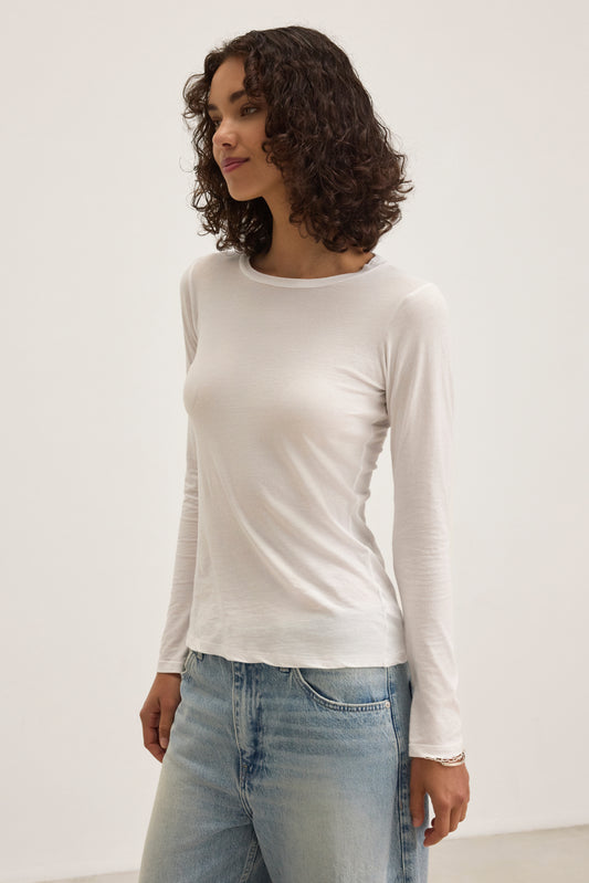 ZOFINA WHISPER CLASSIC TEE IN WHITE