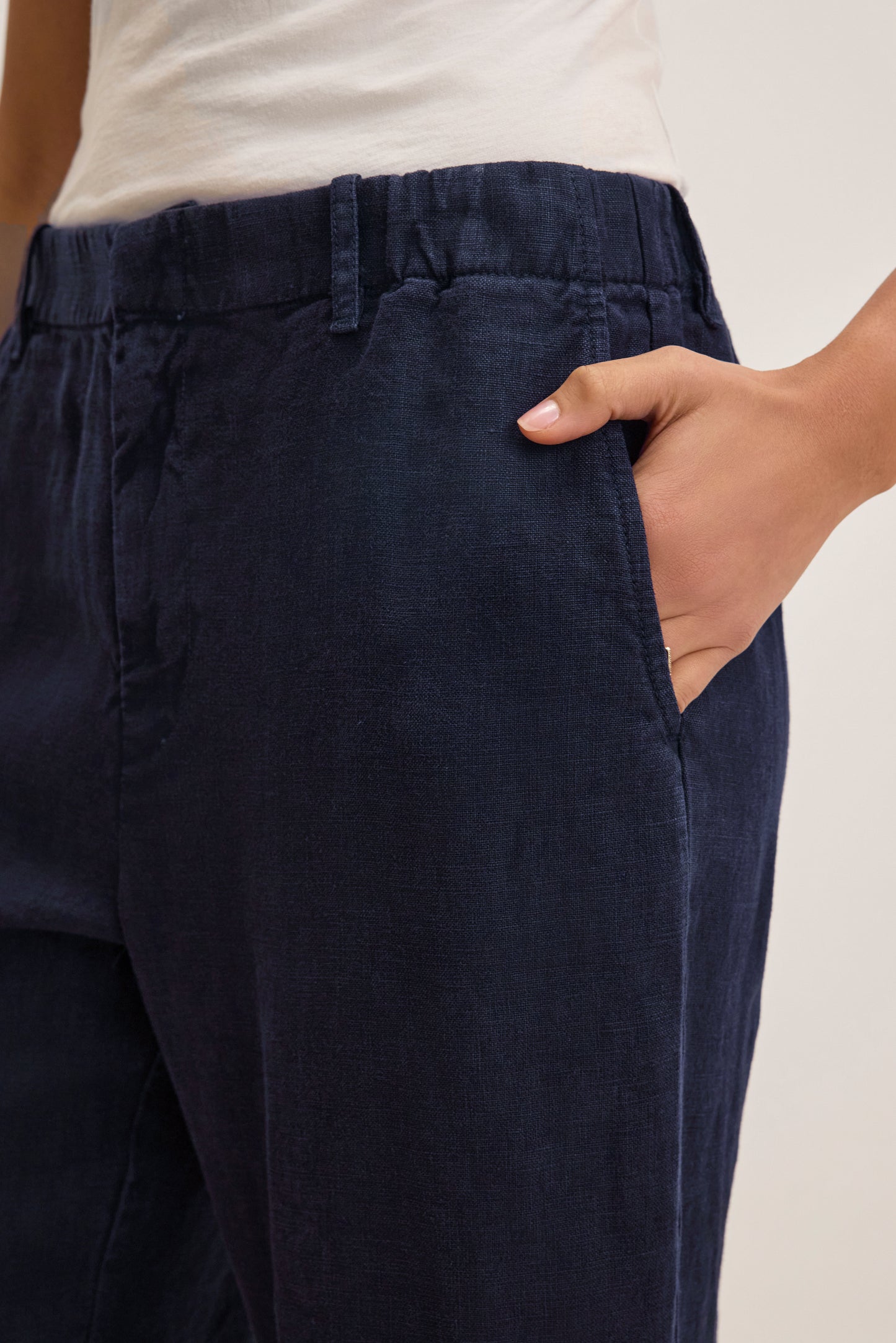 TAYLOR HEAVY LINEN TROUSER IN NAVY