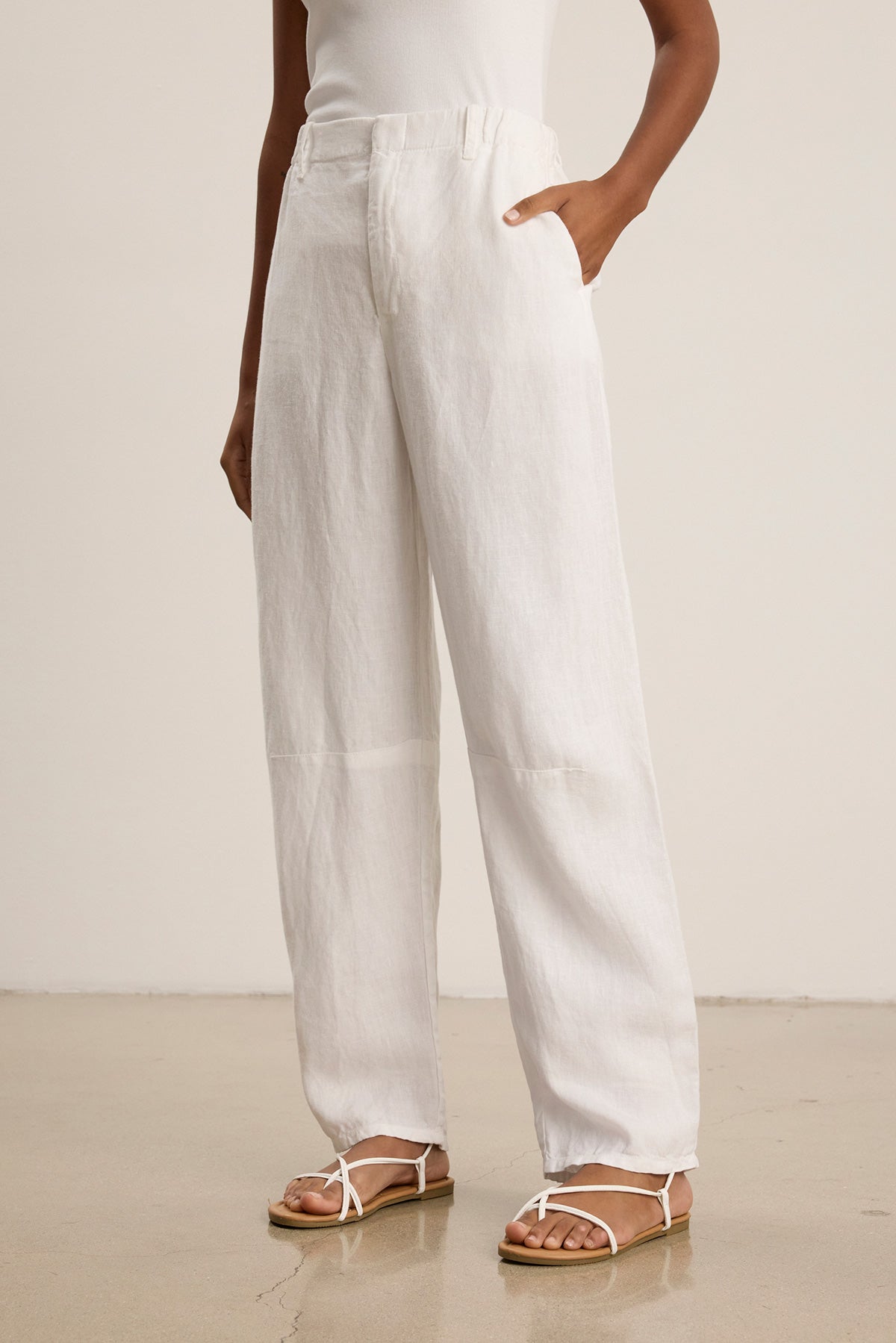 TAYLOR HEAVY LINEN TROUSER IN WHITE