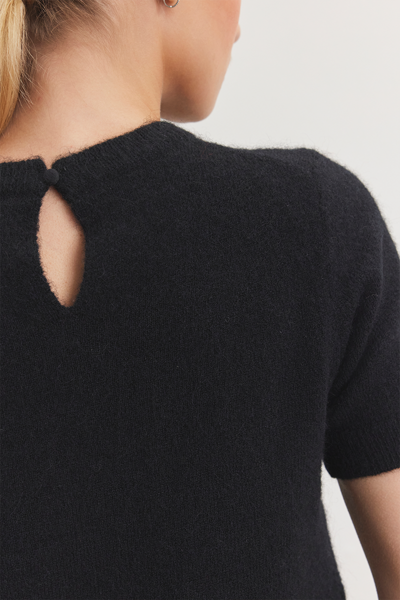 LAYTON KNIT TOP IN BLACK