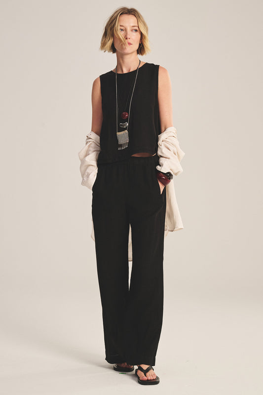 MAXINE LINEN TOP IN BLACK
