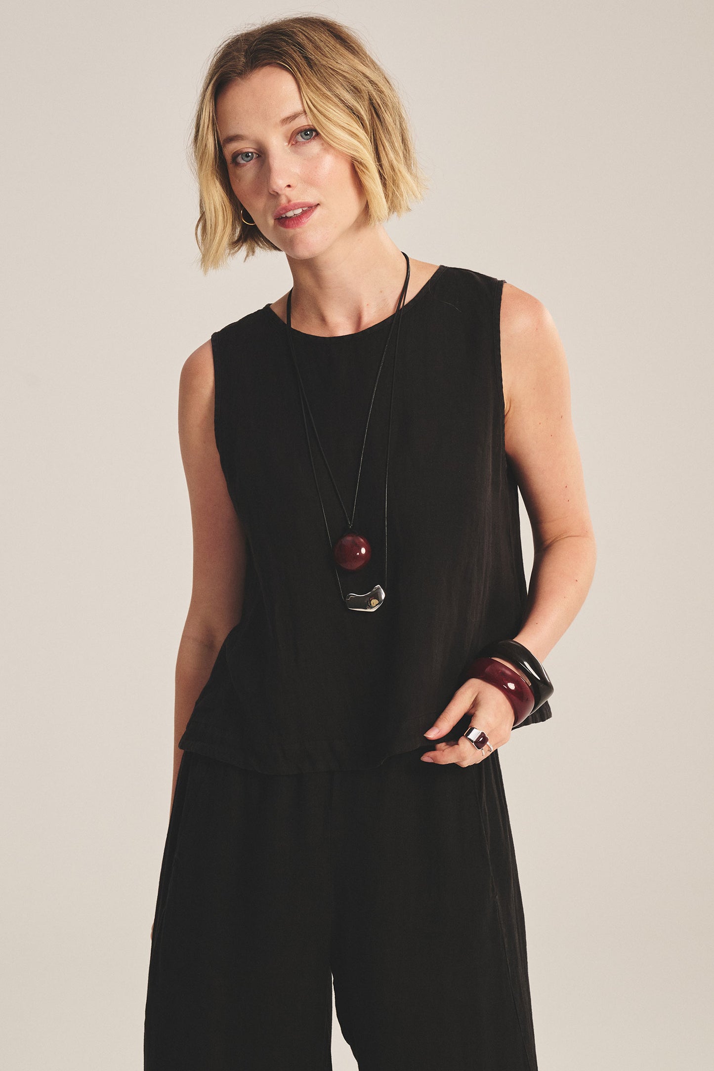 MAXINE LINEN TOP IN BLACK