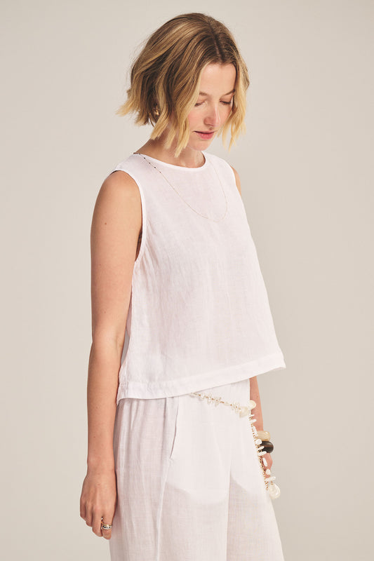 MAXINE LINEN TOP IN WHITE