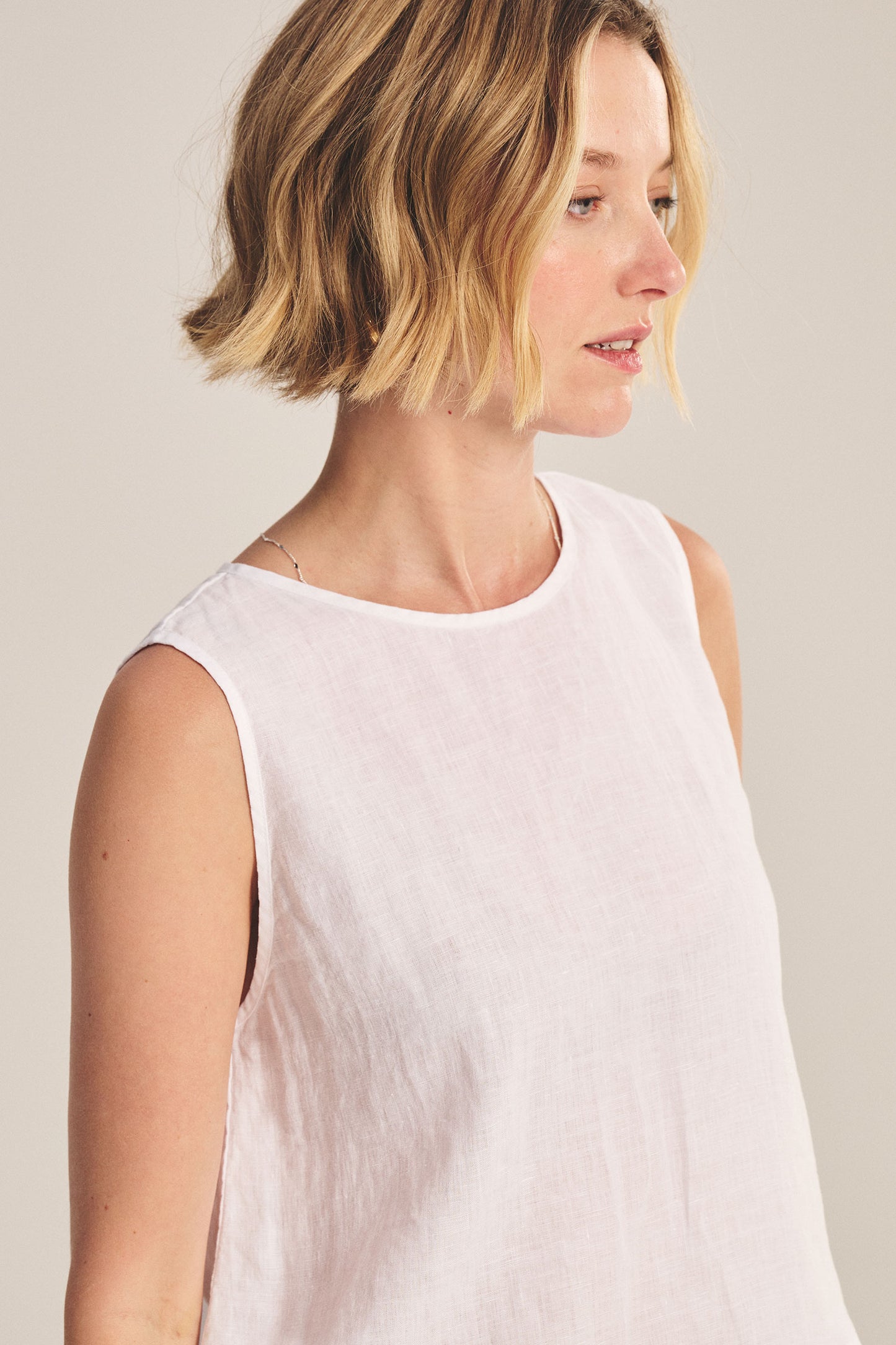 MAXINE LINEN TOP IN WHITE