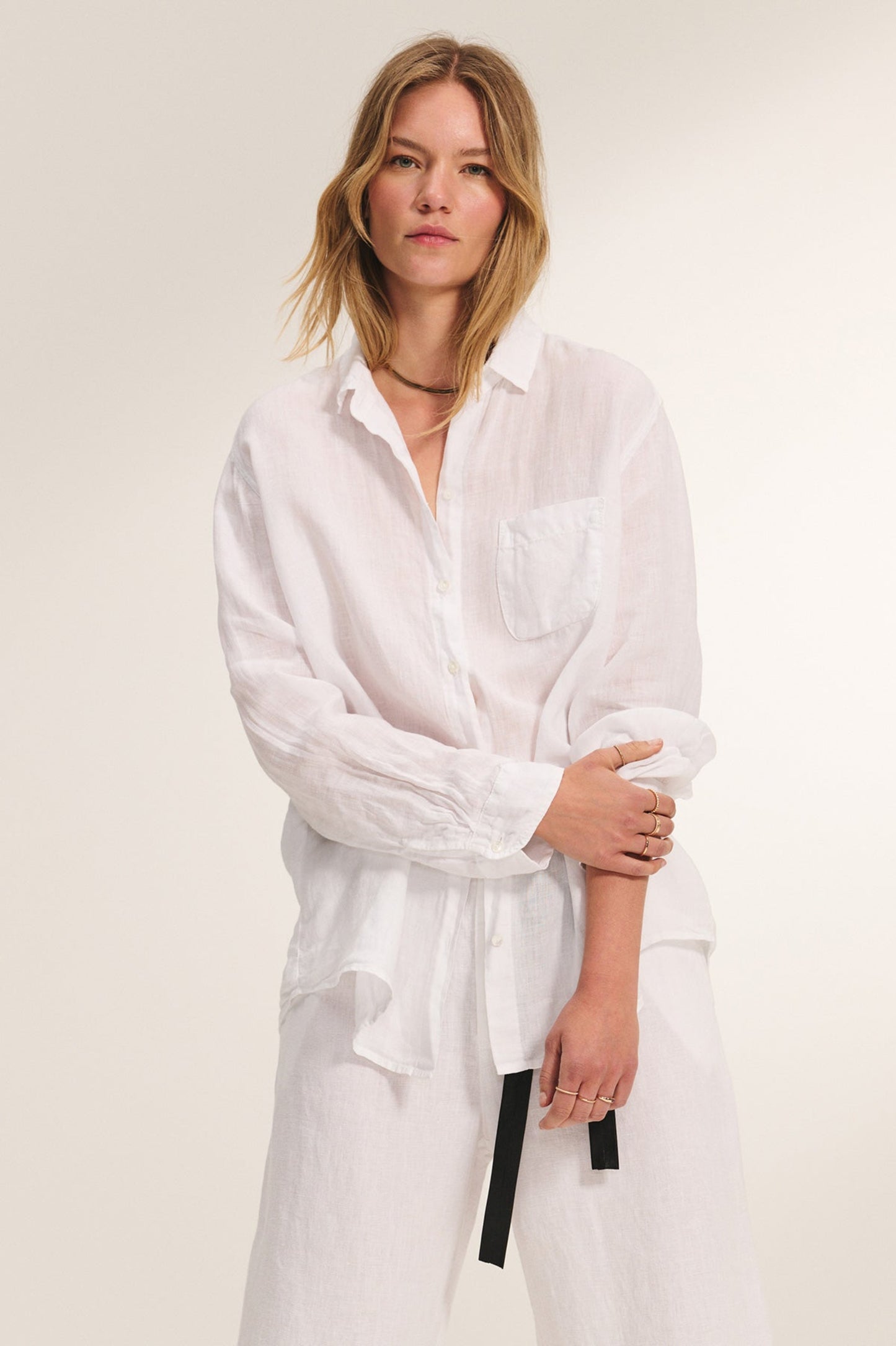 MULHOLLAND LINEN SHIRT IN WHITE