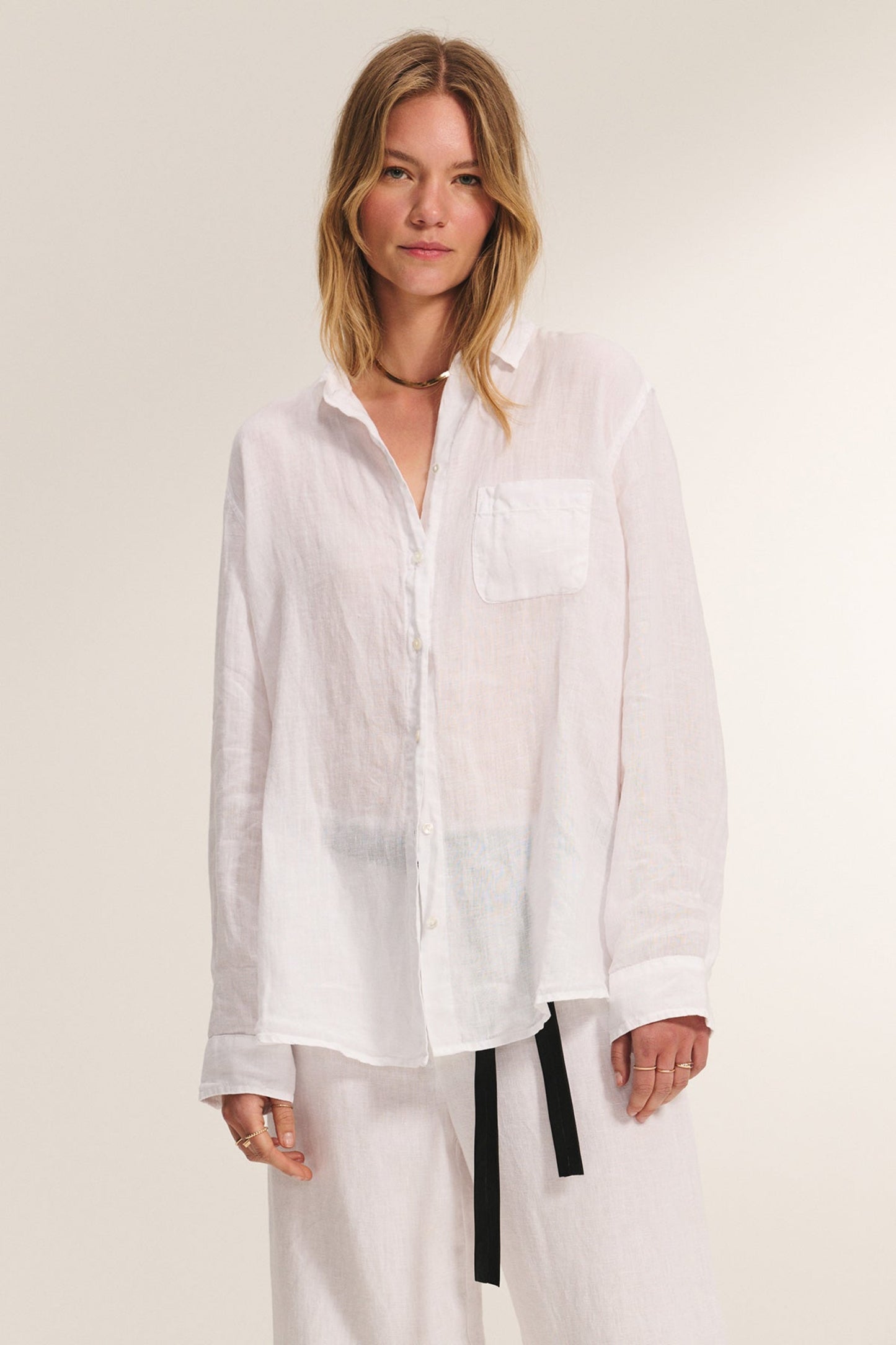 MULHOLLAND LINEN SHIRT IN WHITE