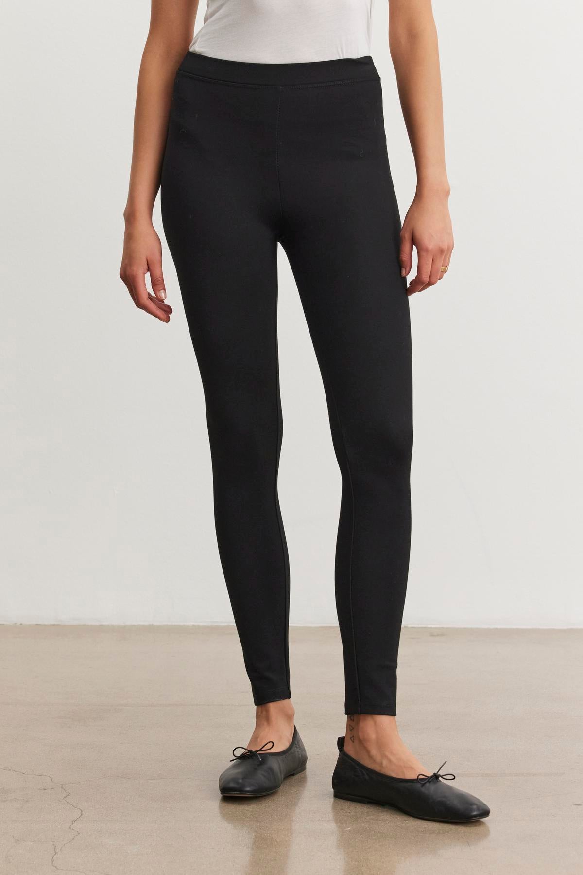 JILLETTE PONTE LEGGING IN BLACK