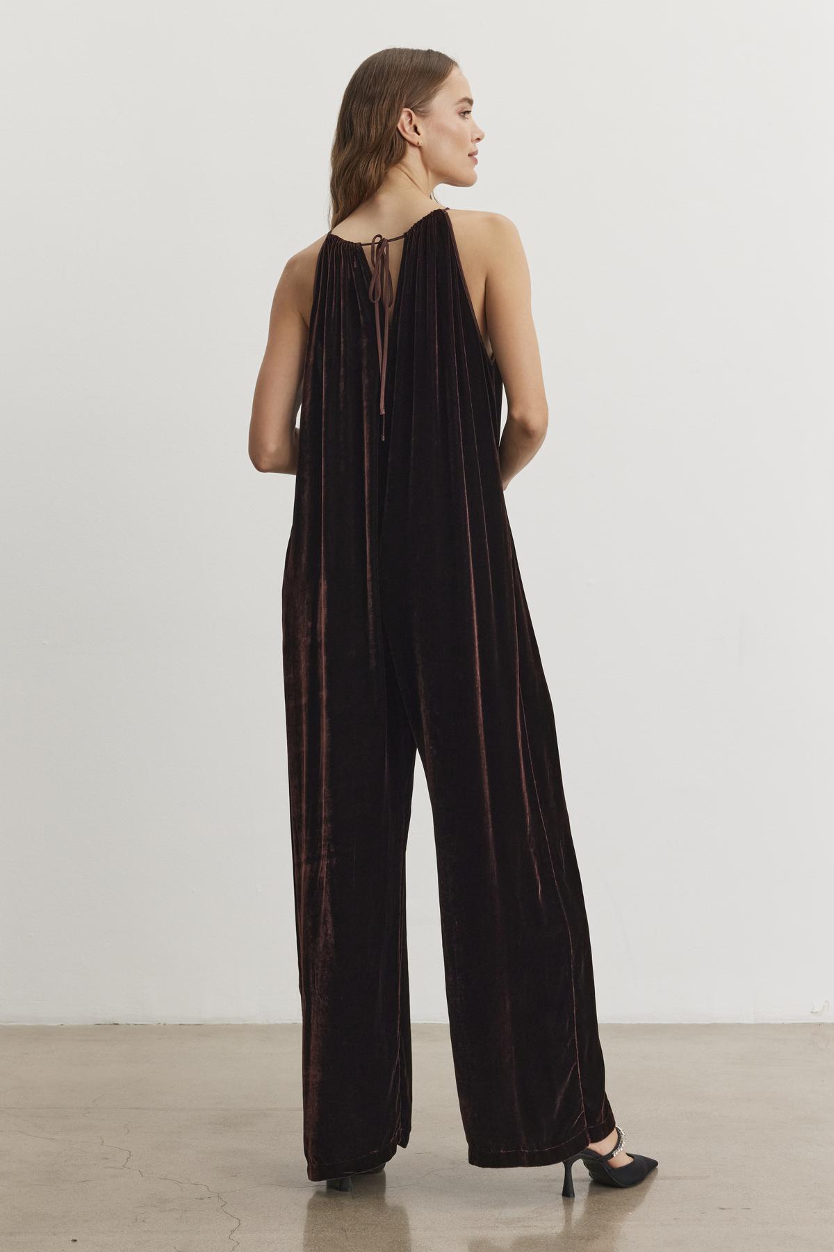 CIENNA SILK VELVET JUMPSUIT IN BURLWOOD